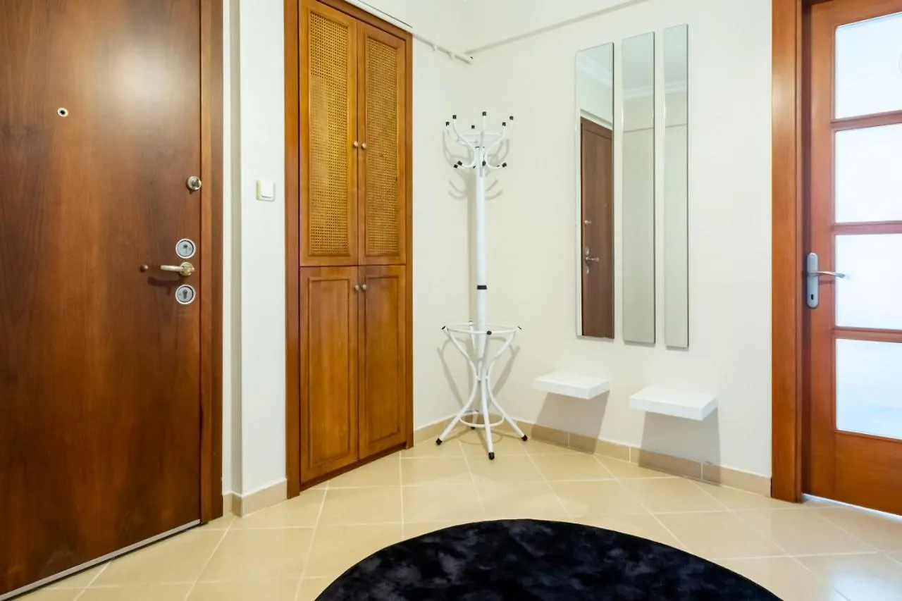 Comfy Flat Near Popular Attractions In Sisli Apartment Istanbul